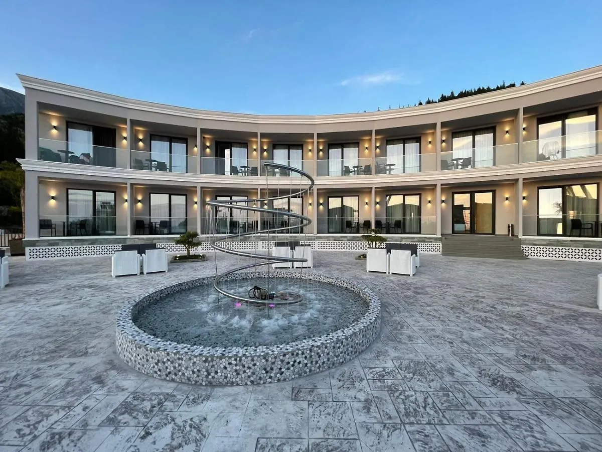Ebbi Hotel Dhërmi