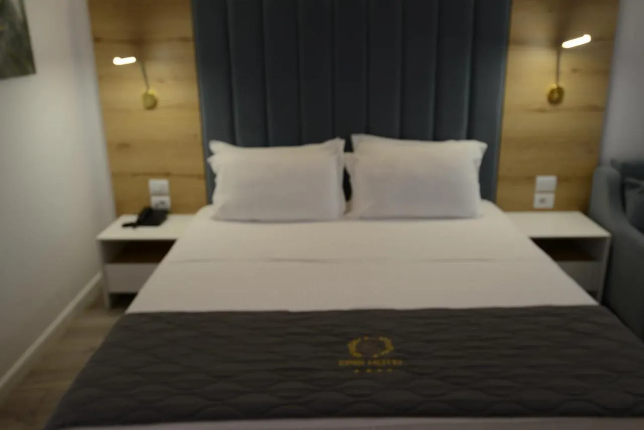 Ebbi Hotel Dhërmi